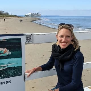 CarolineHealeyArt logo