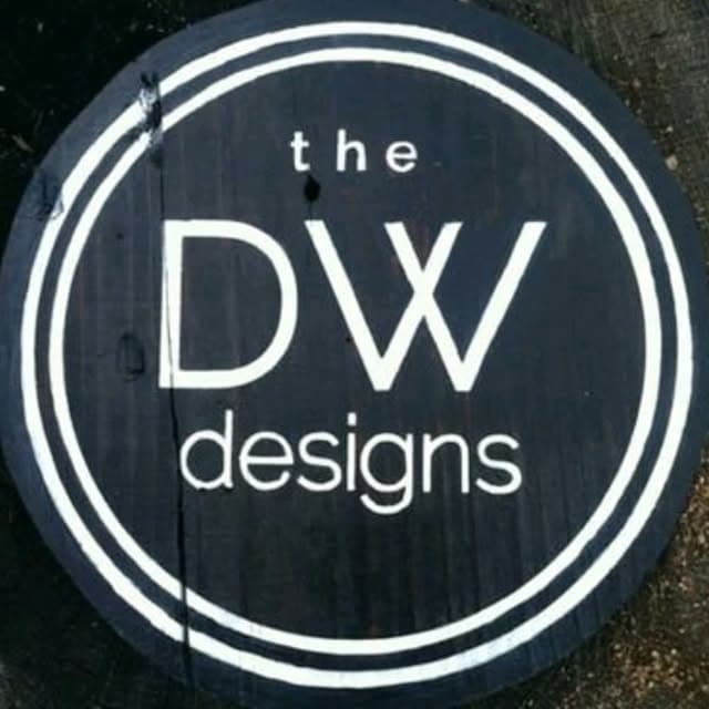 The DW Designs logo