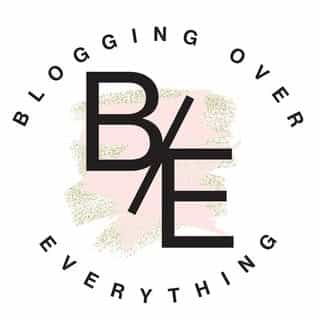 Blogging Over Everything logo
