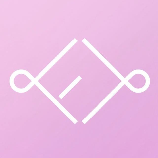Forever Luxe Lashes logo