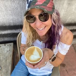 Rei of Light Jewelry logo