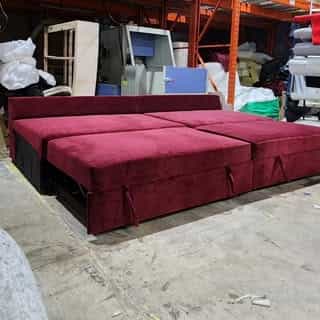 Furniture Warehouse Brampton logo