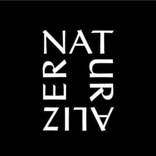 Naturalizer logo