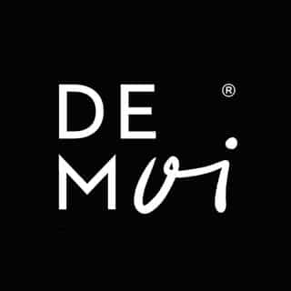 DE MOI By Demee Koch logo