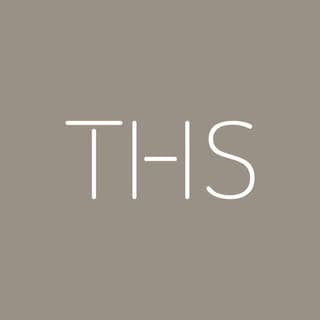 The Hundred Shoes logo