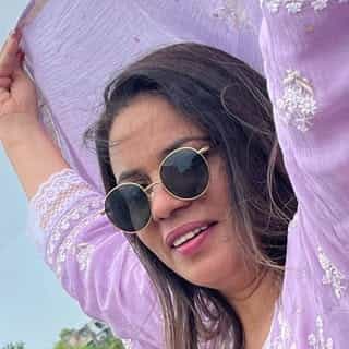 Shweta Dabas logo