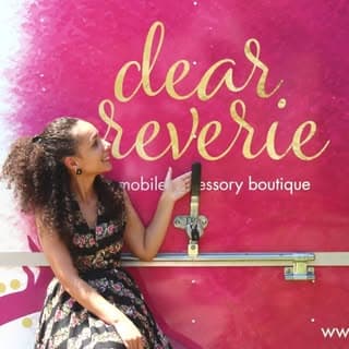 Dear Reverie logo