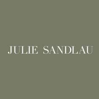 Julie Sandlau International logo