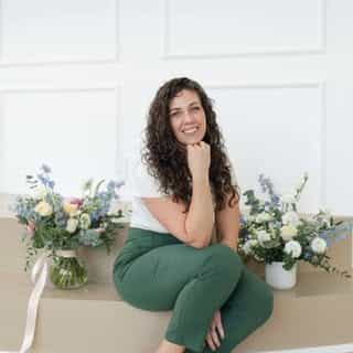 Elora St. Flowers logo