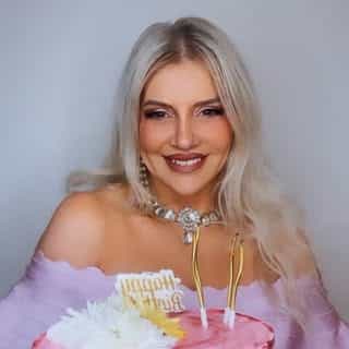 SAMANTHA BEAUTII logo