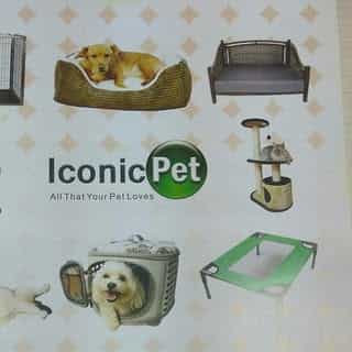 Iconic Pet, LLC logo