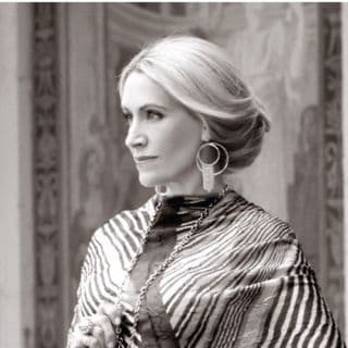 Stephanie Kantis logo