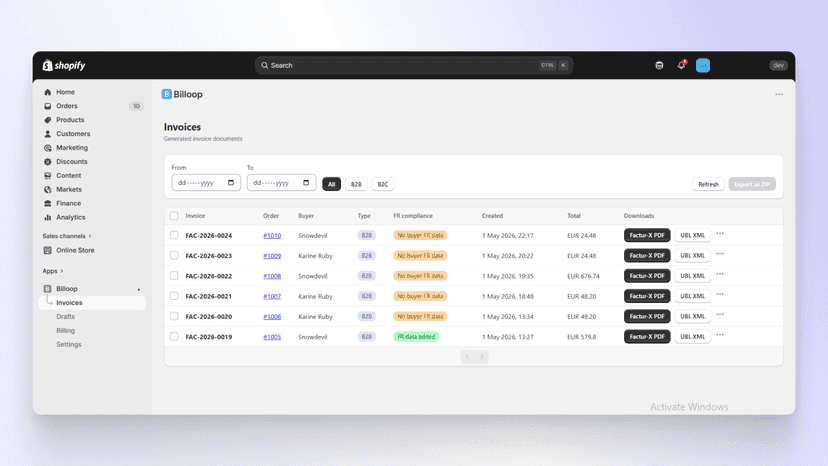 Invoices page with demo invoices listed